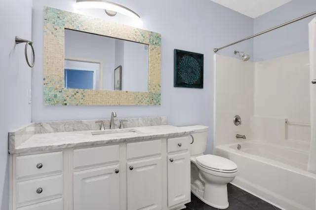 $200,000 | 10075 City Walk Drive, Unit 205, Woodbury, MN 55129