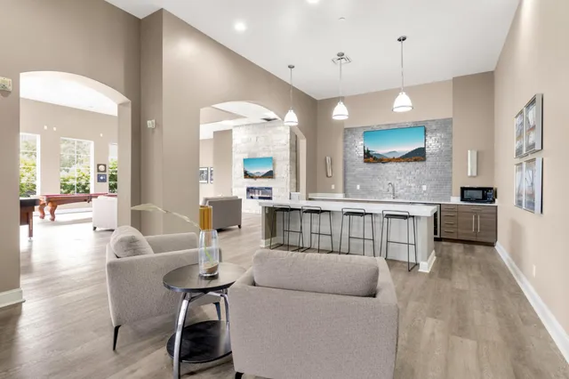 $200,000 | 10075 City Walk Drive, Unit 205, Woodbury, MN 55129