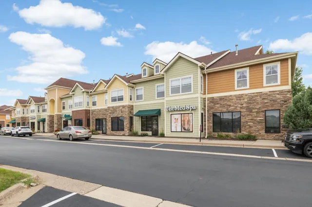 $200,000 | 10075 City Walk Drive, Unit 205, Woodbury, MN 55129