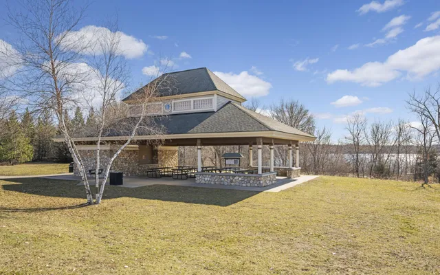 $200,000 | 10075 City Walk Drive, Unit 205, Woodbury, MN 55129