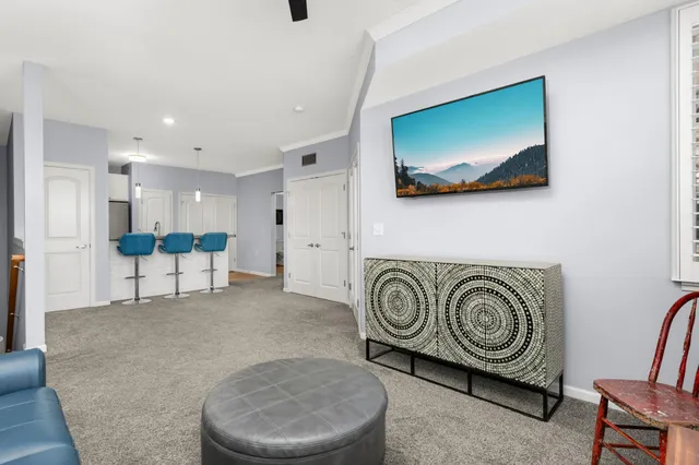 $200,000 | 10075 City Walk Drive, Unit 205, Woodbury, MN 55129