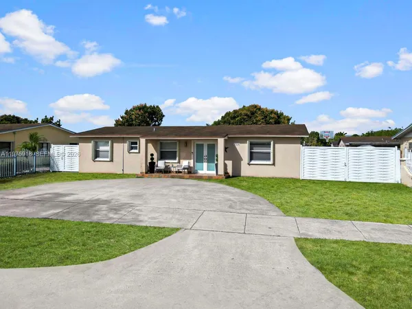 $565,000 | 30236 Southwest 148th Place, Homestead, FL 33033