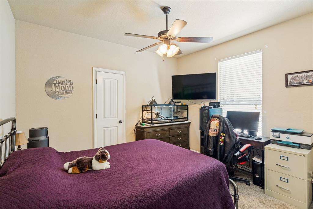 207 Overton Ridge Circle Weatherford, TX 76088 - Photo 18 of 25
