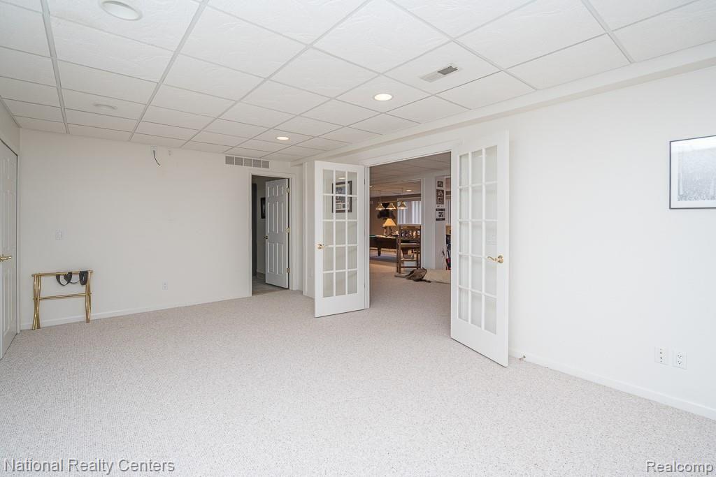 424 Inverness Highland, MI 48357 - Photo 30 of 45 28.jpg
