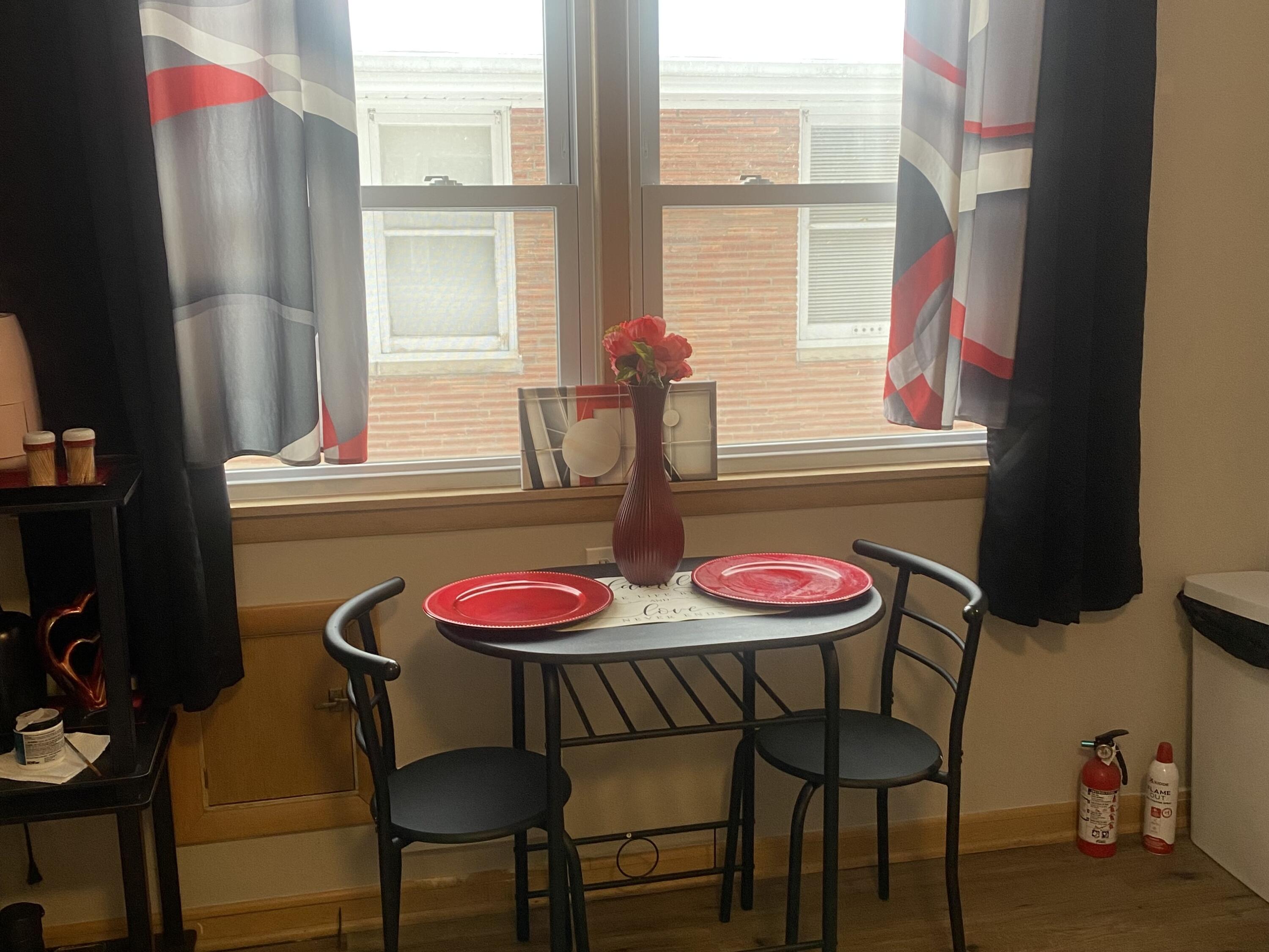 3922 North 80th Street Milwaukee, WI 53222 - Photo 7 of 19 view