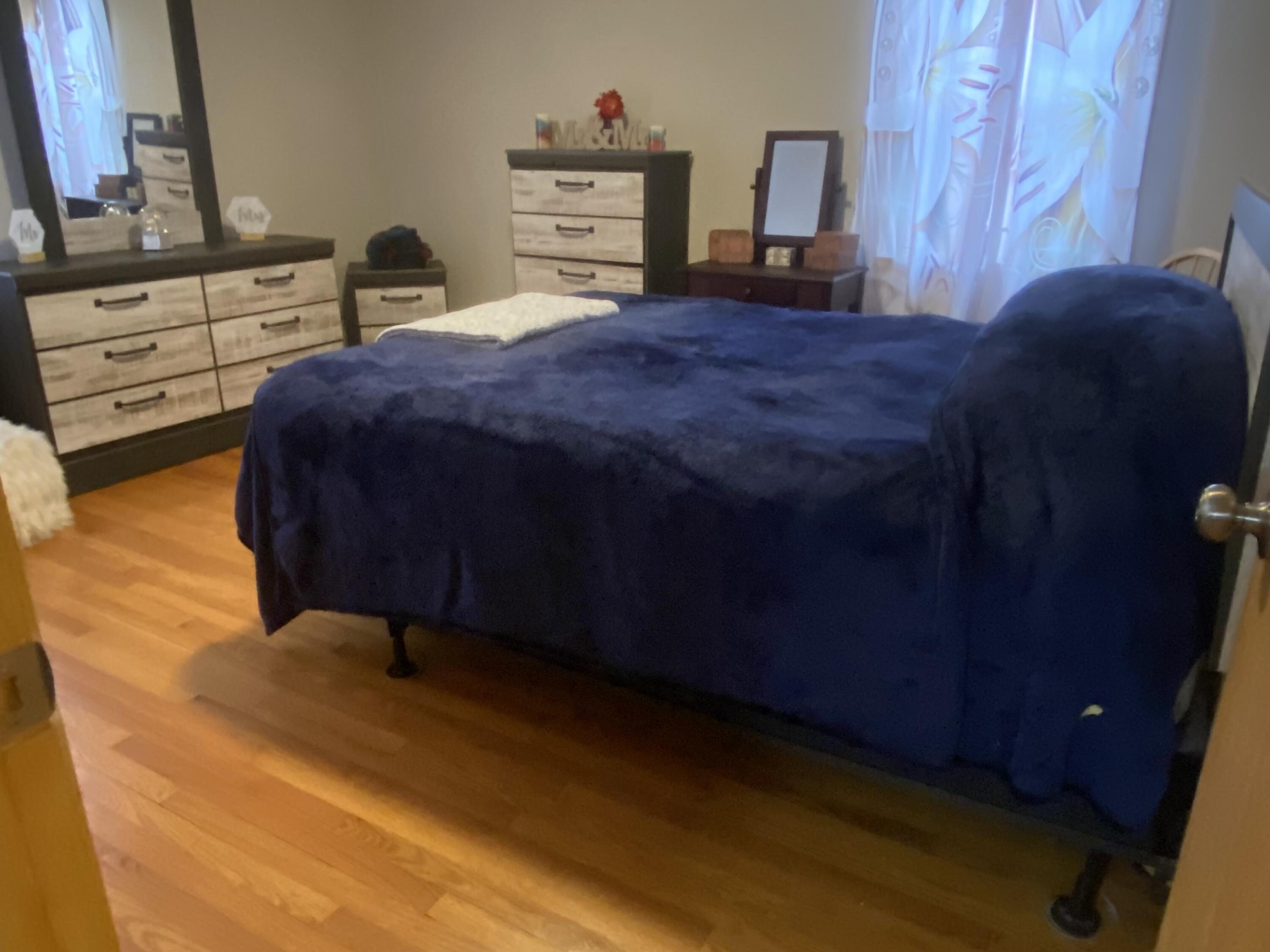 3922 North 80th Street Milwaukee, WI 53222 - Photo 9 of 19 master bedroom