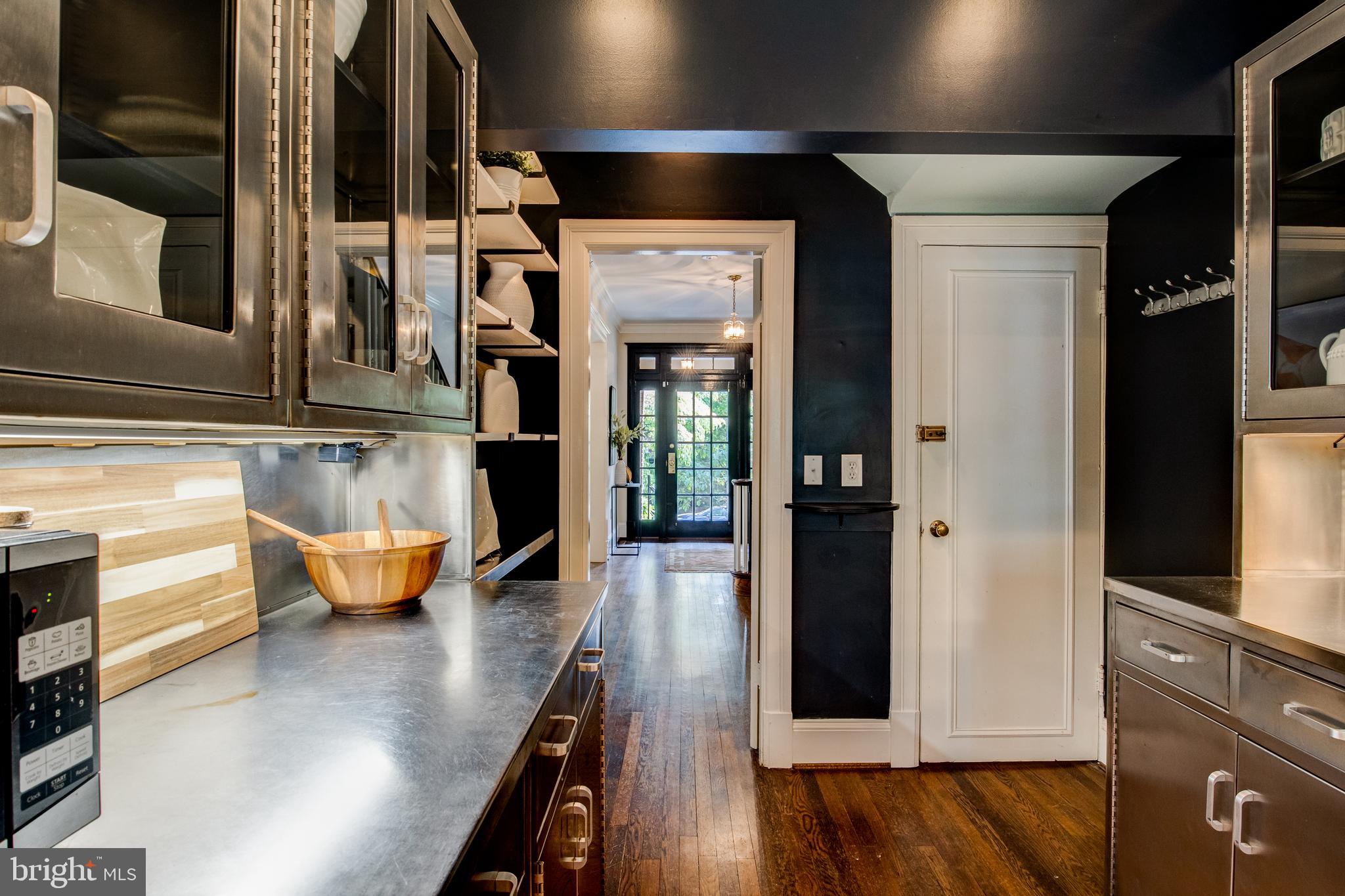 2941 Upton Street Northwest Washington, DC 20008 - Photo 12 of 40