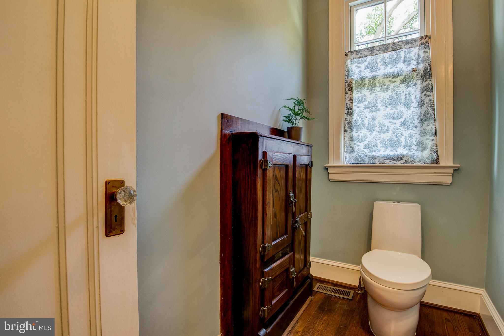 2941 Upton Street Northwest Washington, DC 20008 - Photo 16 of 40