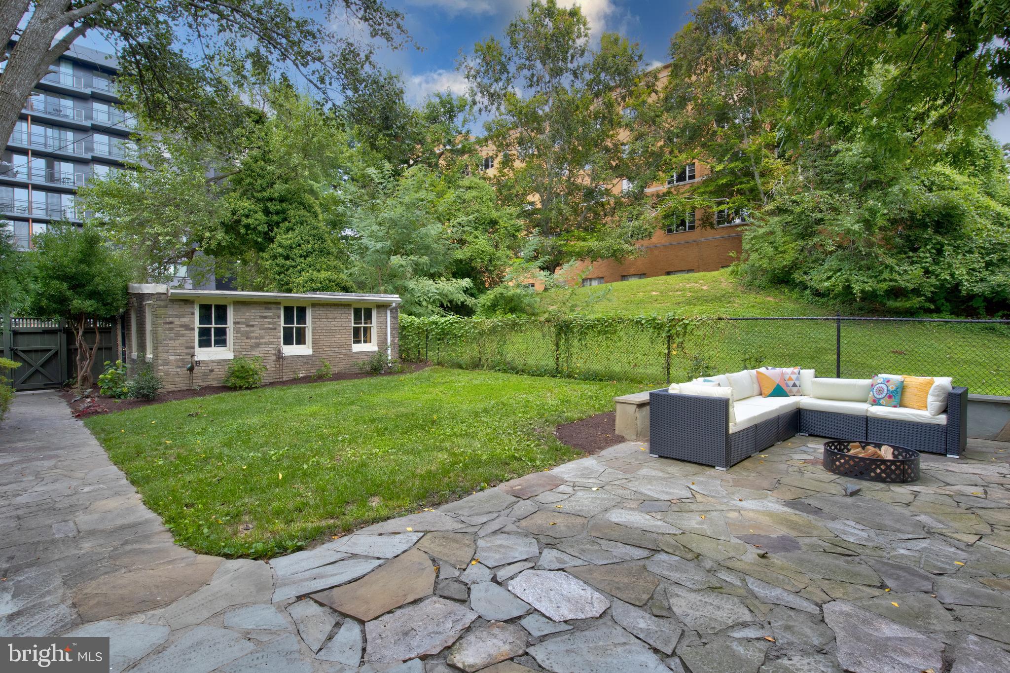 2941 Upton Street Northwest Washington, DC 20008 - Photo 39 of 40