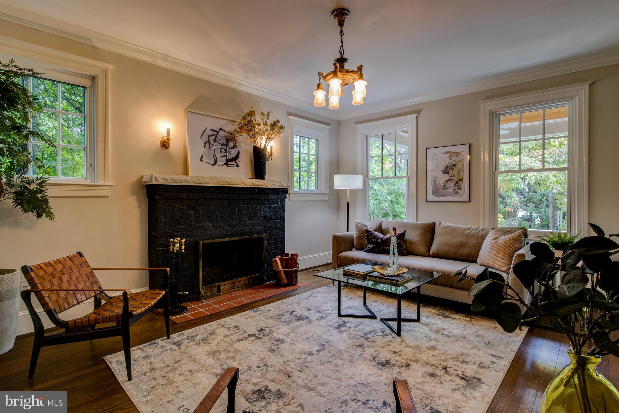 2941 Upton Street Northwest Washington, DC 20008 - Photo 7 of 40