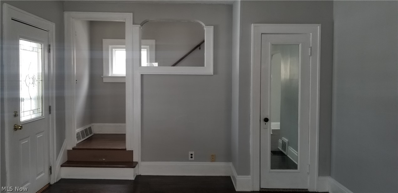 7810 Jameson Road Parma, OH 44129 - Photo 6 of 9
