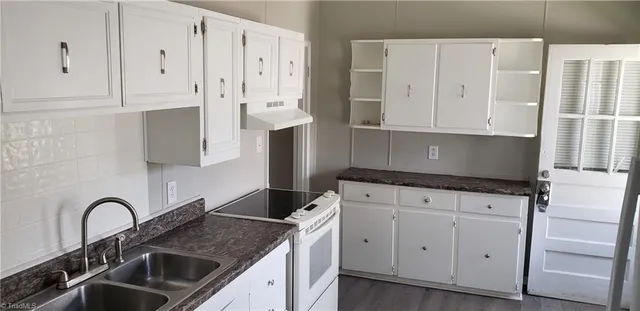 $1,295 | 1308 Cypress Street, Greensboro, NC 27405