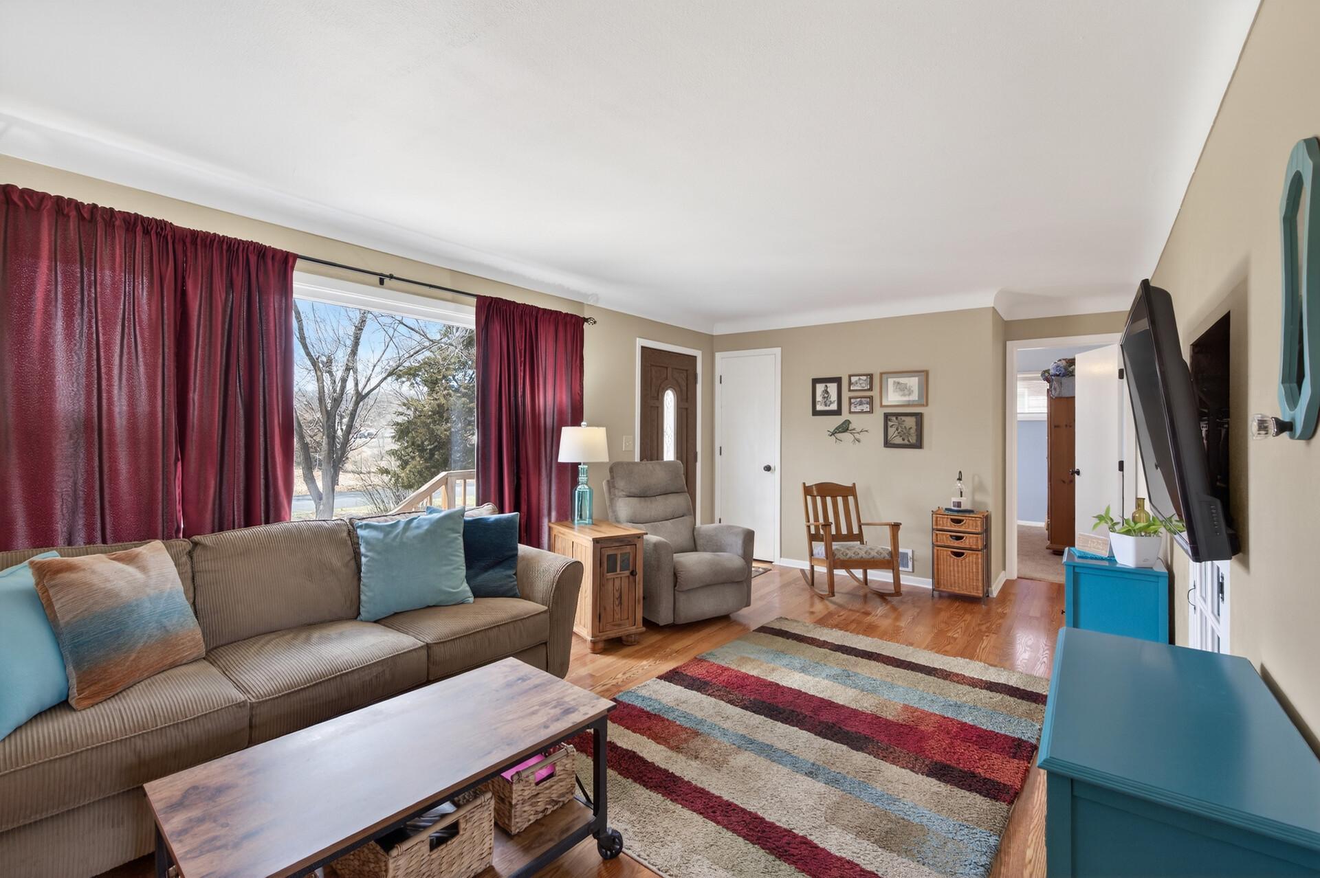 997 Rivercrest Road North Lakeland, MN 55043 - Photo 3 of 26