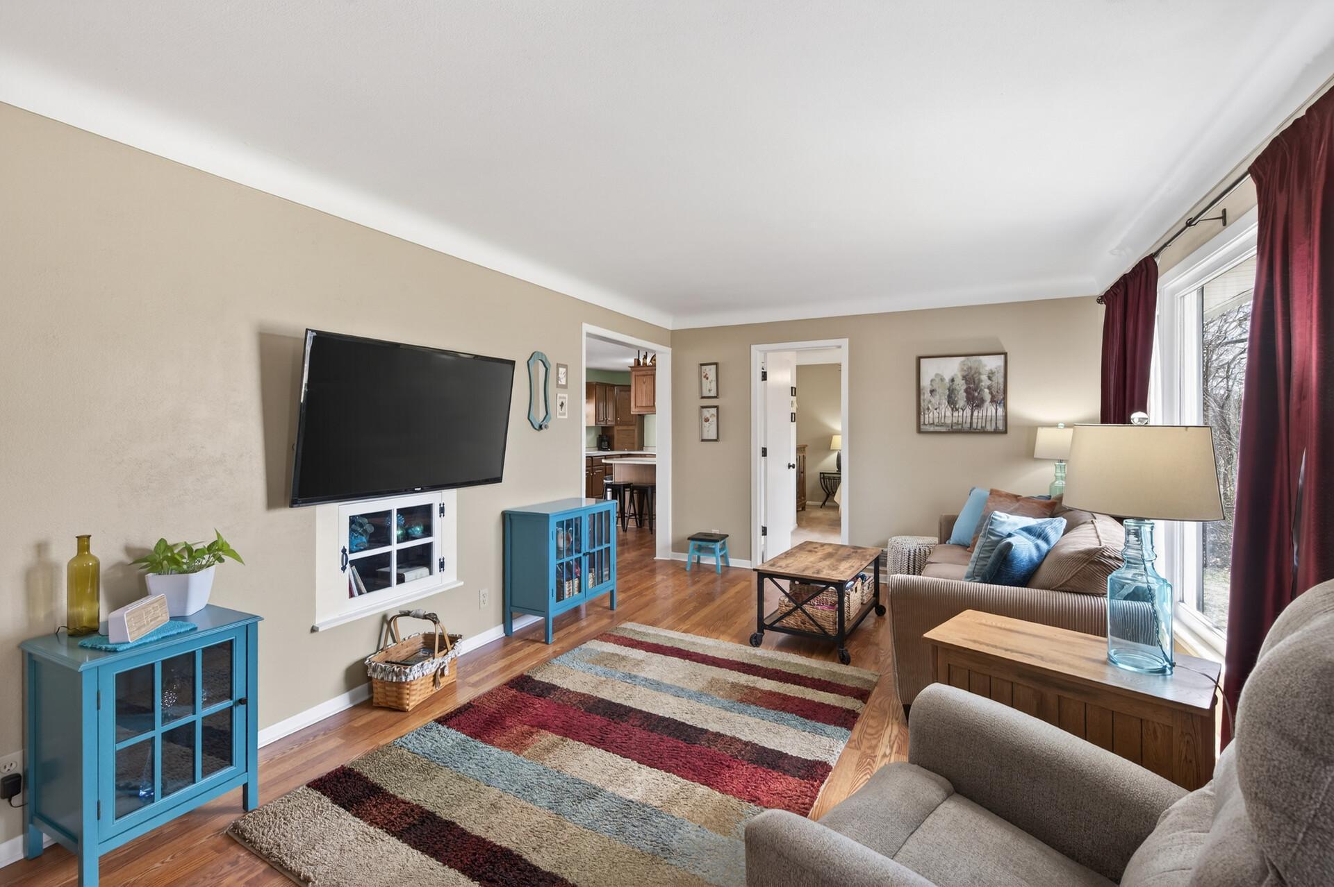 997 Rivercrest Road North Lakeland, MN 55043 - Photo 4 of 26