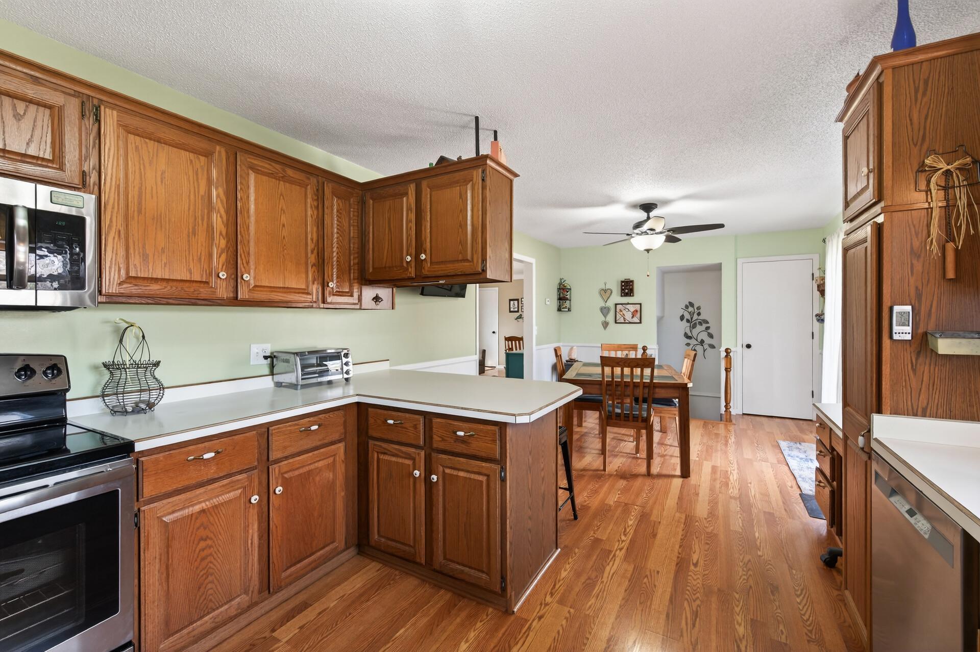 997 Rivercrest Road North Lakeland, MN 55043 - Photo 9 of 26