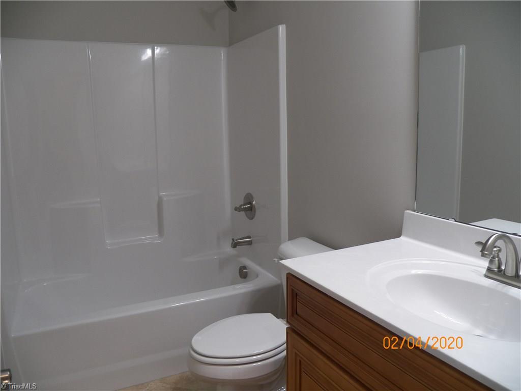 5535 Farmstead Road Pfafftown, NC 27040 - Photo 10 of 21 Gallery Image 10