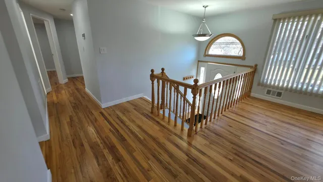 $3,500 | 4 Willow Street, Selden, NY 11784