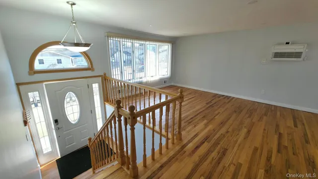 $3,500 | 4 Willow Street, Selden, NY 11784