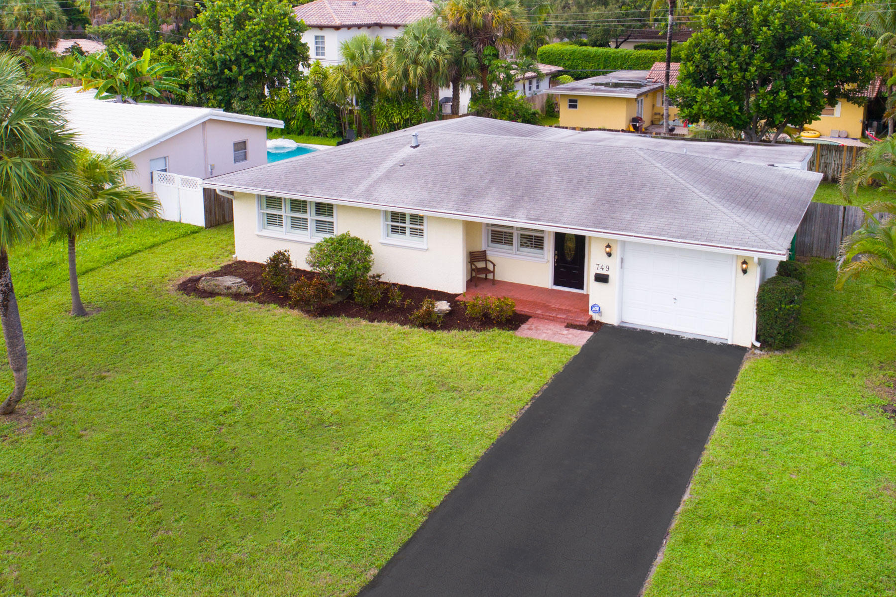 749 Northwest 7th Street Boca Raton, FL 33486 - Photo 2 of 44 749 NW 7th Street, Boca Raton, FL 33486