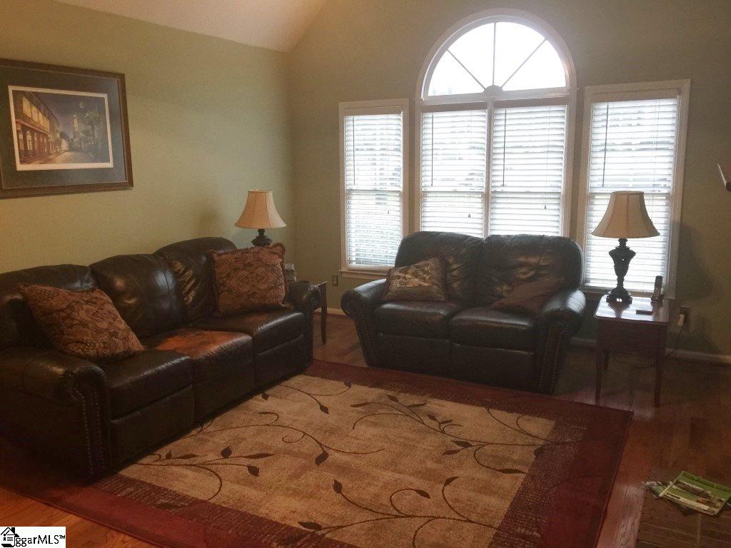 102 Calvert Court Easley, SC 29642 - Photo 4 of 19 Gallery Image 4