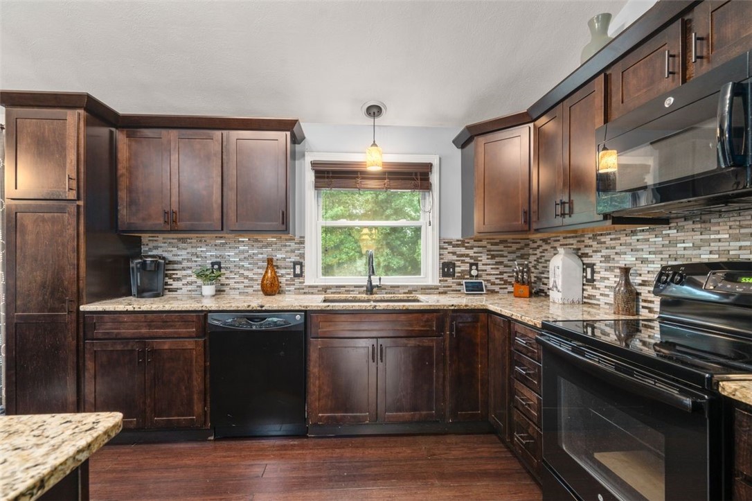 2372 Diamond Hill Road Cumberland, RI 02864 - Photo 16 of 39