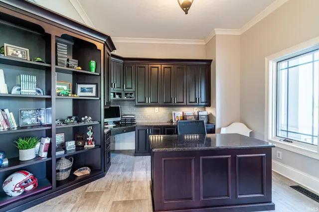 $1,799,900 | 1750 Oakwood Lane, Berne, IN 46711