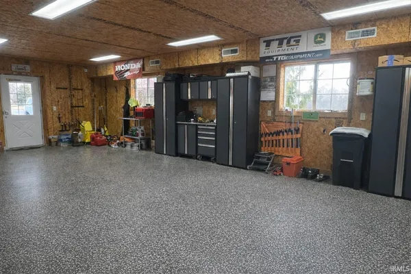 $1,649,900 | 1750 Oakwood Lane, Berne, IN 46711