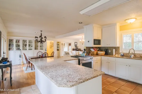 $247,000 | 4142 Woodvale Street, Jackson, MS 39211