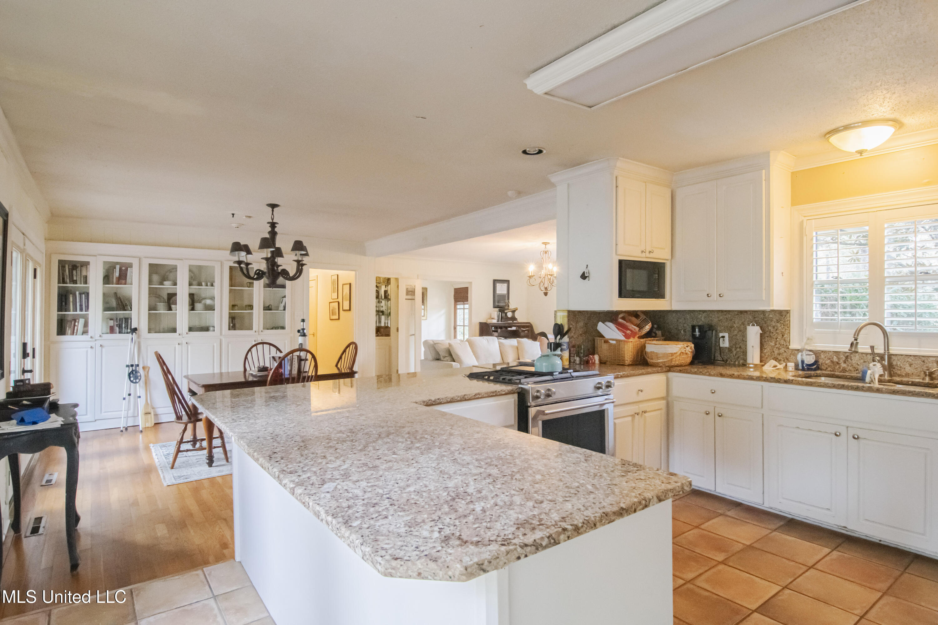 4142 Woodvale Street Jackson, MS 39211 - Photo 10 of 33 30-DSC_0646