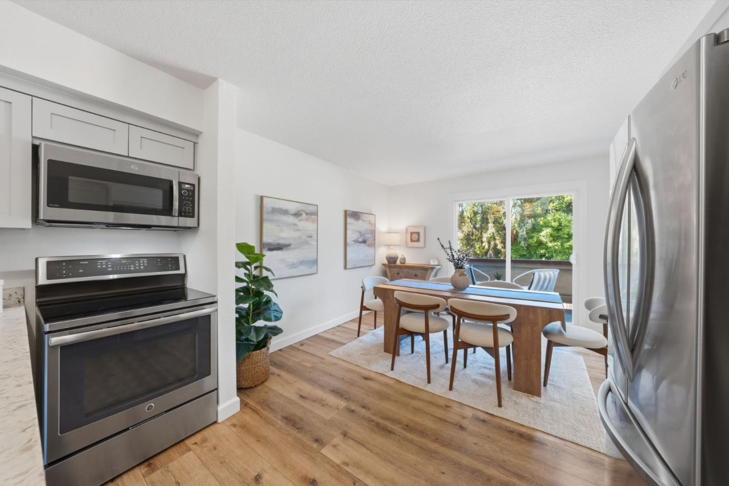 701 North Rengstorff Avenue, Unit 6 Mountain View, CA 94043 - Photo 9 of 49