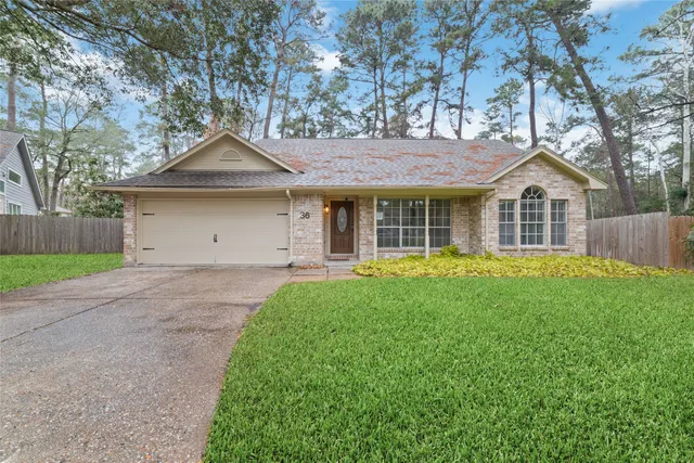 $2,350 | 36 North Rain Forest Court, Spring, TX 77380