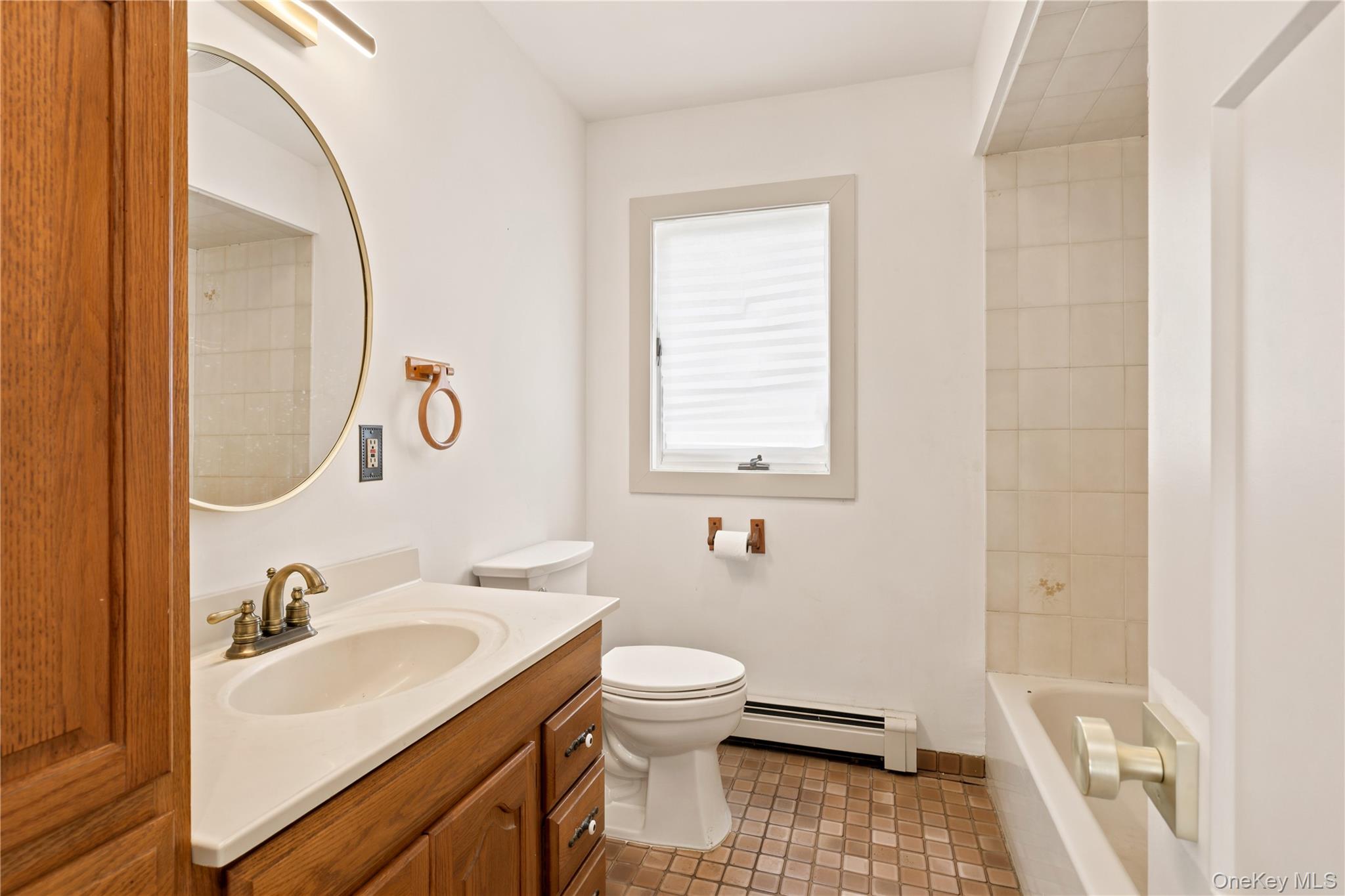 2693 Fox Road Baldwin, NY 11510 - Photo 13 of 32