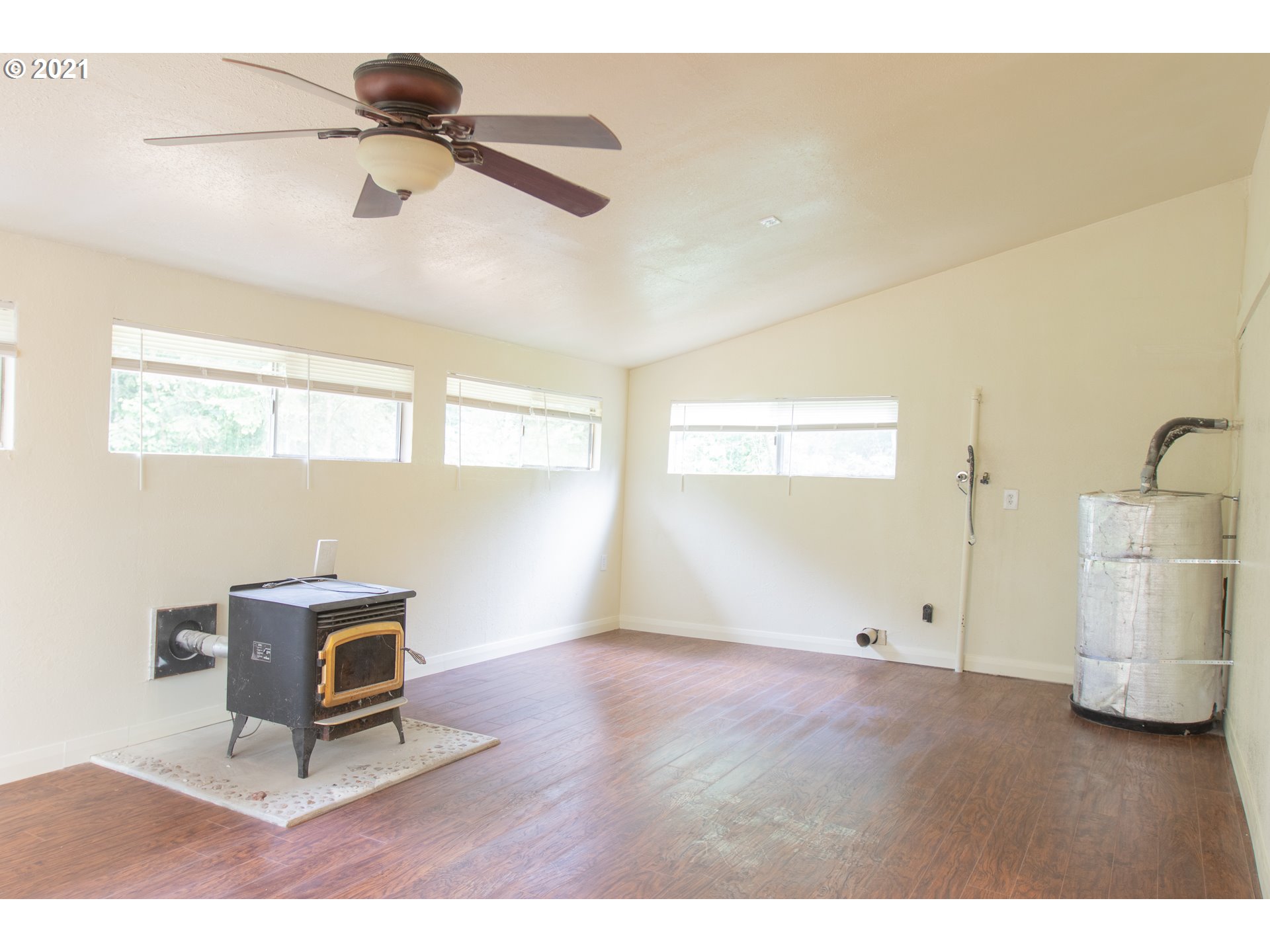413 Ragland Road Longview, WA 98632 - Photo 16 of 21