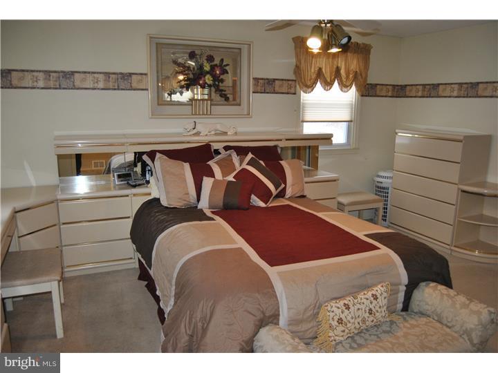 2818 Line Lexington Road Hatfield, PA 19440 - Photo 11 of 23 Master Bathroom