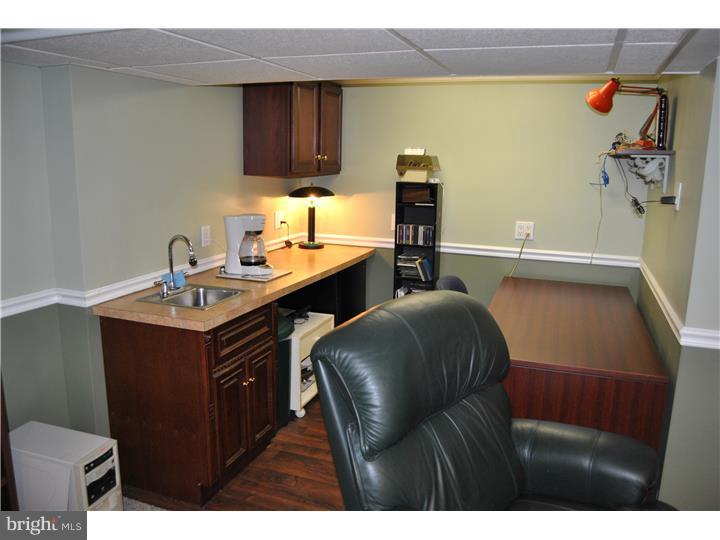 2818 Line Lexington Road Hatfield, PA 19440 - Photo 18 of 23 Wet Bar