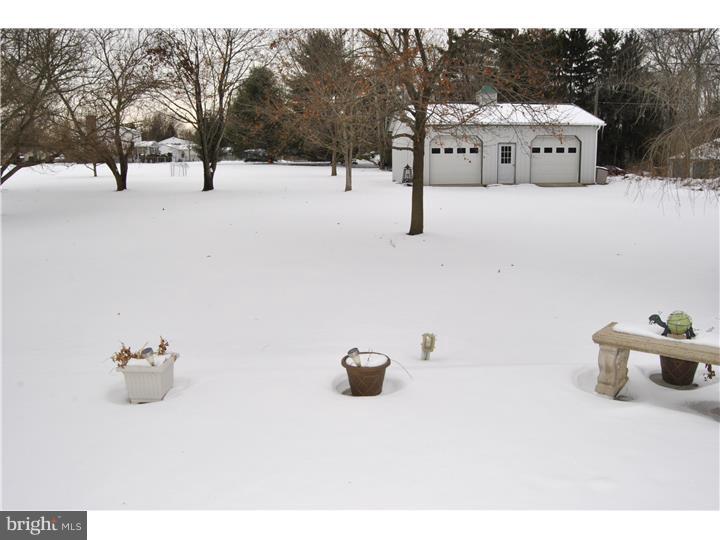 2818 Line Lexington Road Hatfield, PA 19440 - Photo 22 of 23 View in Back