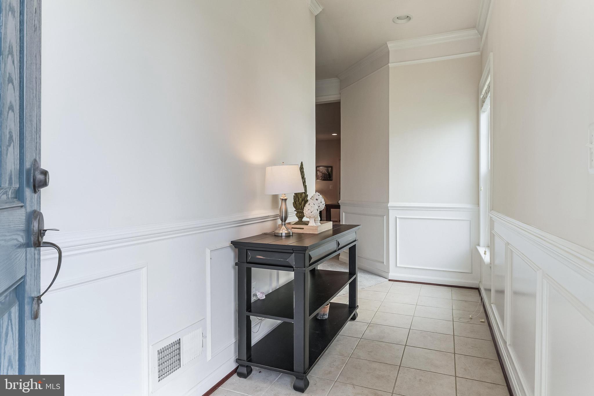 42467 Patrick Wayne Square Ashburn, VA 20148 - Photo 30 of 60 Foyer Entry