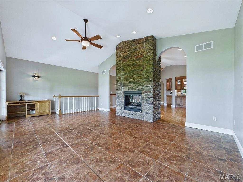 1751 Elizabeth Road Staunton, IL 62088 - Photo 27 of 67