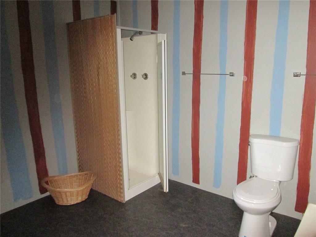 61 Barrows Road Boothbay Harbor, ME 04538 - Photo 19 of 35 renovated bath in apt.