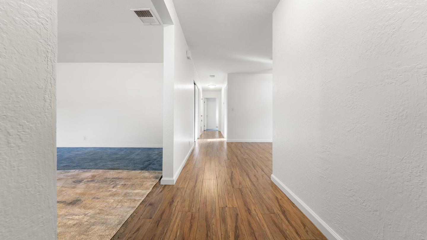 4584 Rotherhaven Way San Jose, CA 95111 - Photo 8 of 35