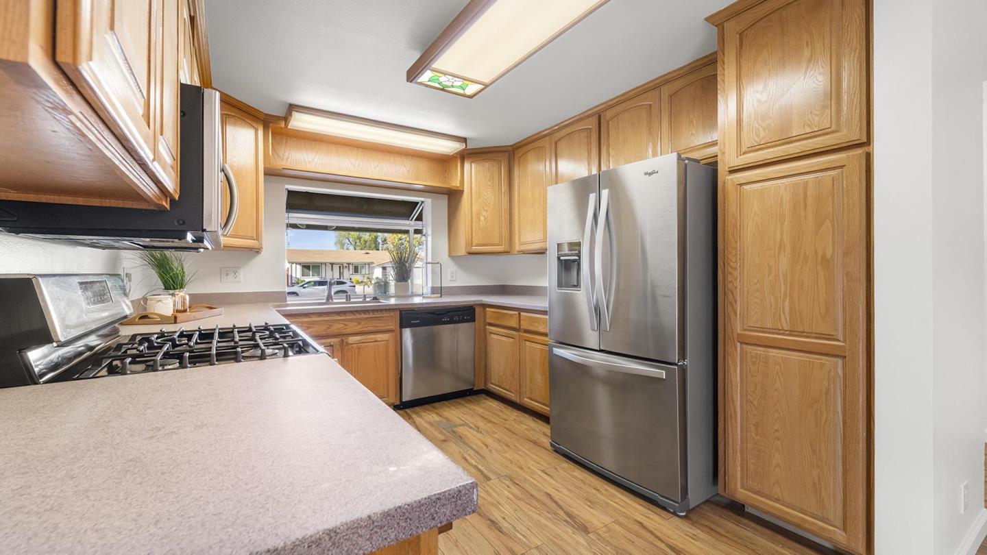 4584 Rotherhaven Way San Jose, CA 95111 - Photo 10 of 35