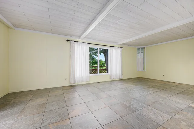 $250,000 | 22975 Pine Lake Road, Battle Creek, MI 49014