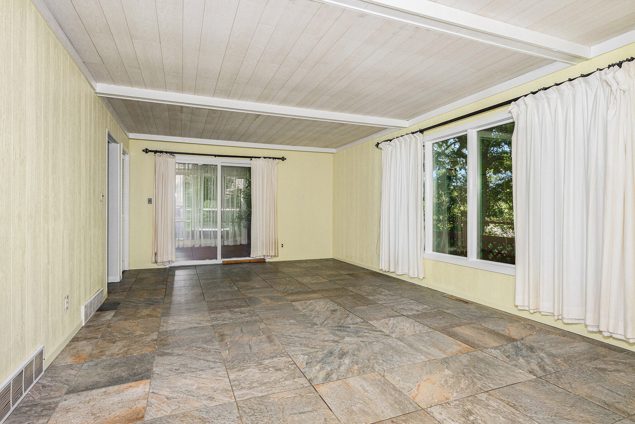 22975 Pine Lake Road Battle Creek, MI 49014 - Photo 13 of 43 015_dsc_7850_391