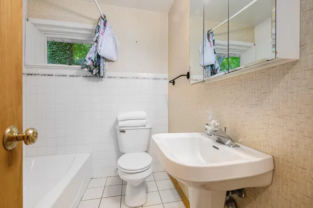 $250,000 | 22975 Pine Lake Road, Battle Creek, MI 49014