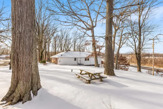 $250,000 | 22975 Pine Lake Road, Battle Creek, MI 49014