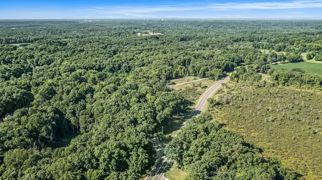 $250,000 | 22975 Pine Lake Road, Battle Creek, MI 49014