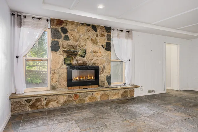 $250,000 | 22975 Pine Lake Road, Battle Creek, MI 49014