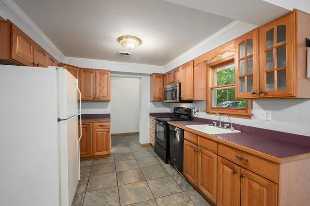 $250,000 | 22975 Pine Lake Road, Battle Creek, MI 49014