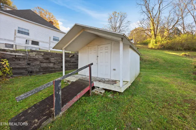 $134,999 | 335 High Street, Jellico, TN 37762