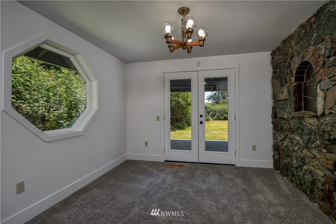 3959 Grandview Road Ferndale, WA 98248 - Photo 8 of 24